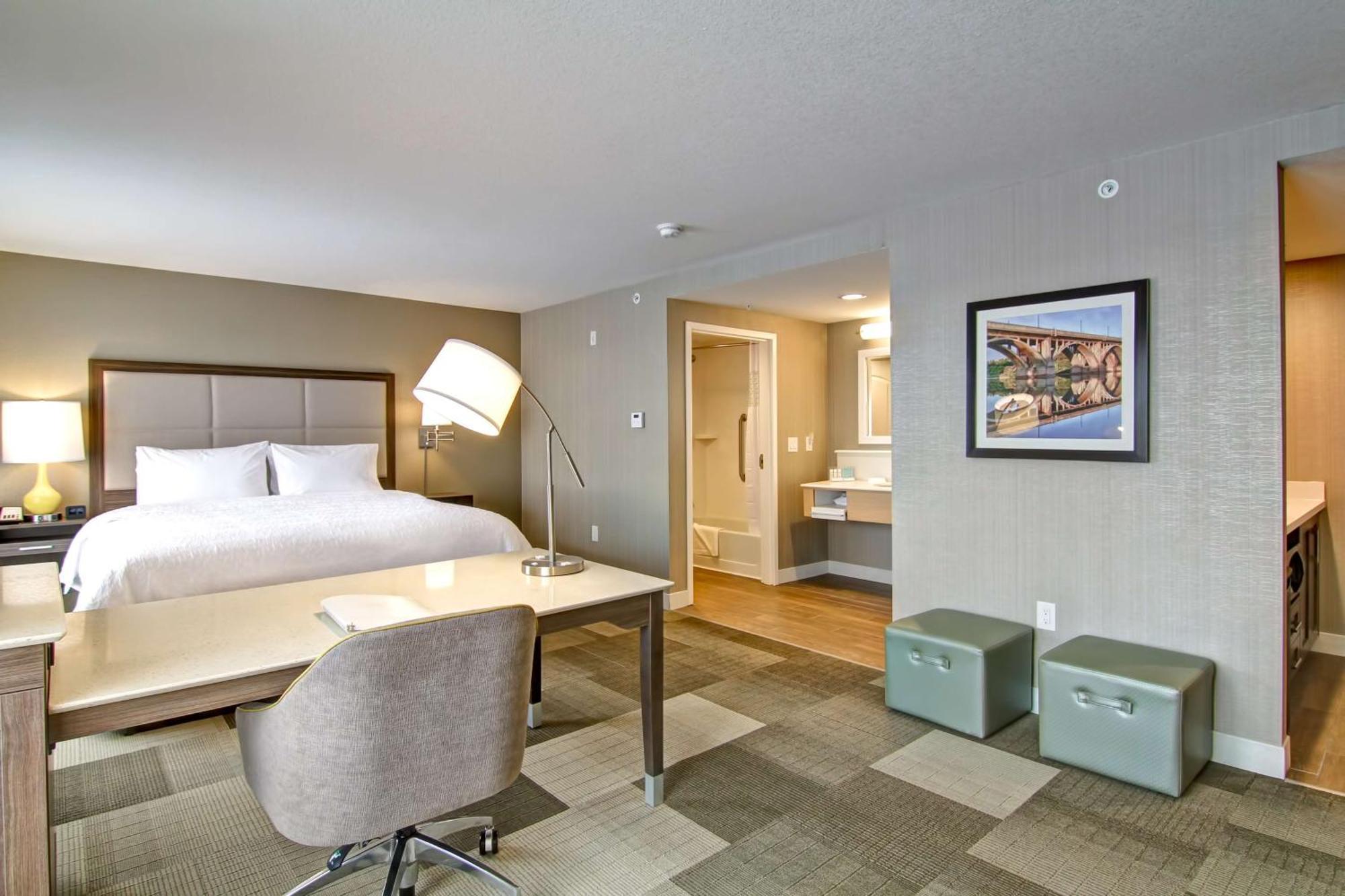 Hampton Inn & Suites By Hilton Saskatoon Airport Dış mekan fotoğraf